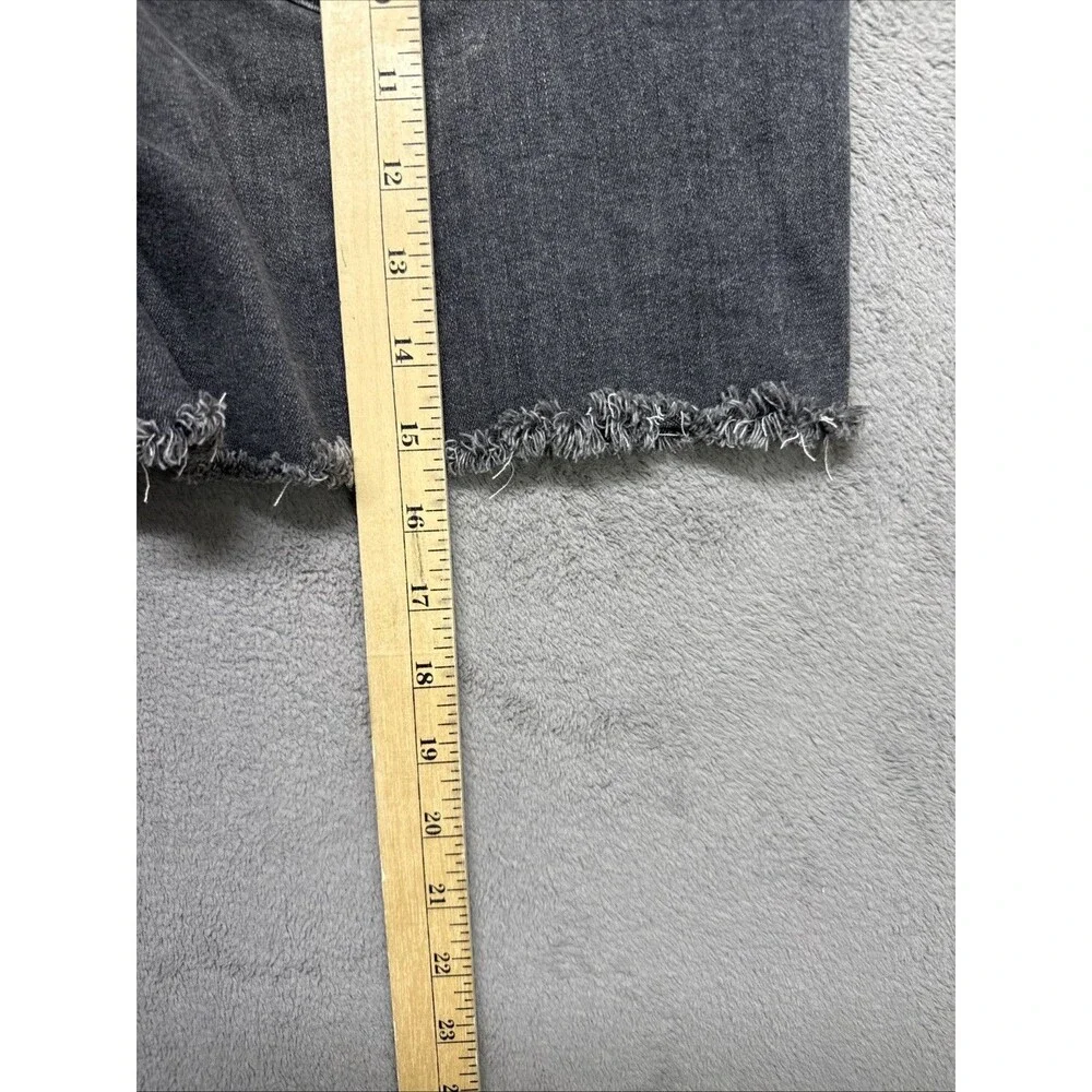Levi's Denim Mid Length Shorts Charcoal Frayed Hem Women's Size 33
